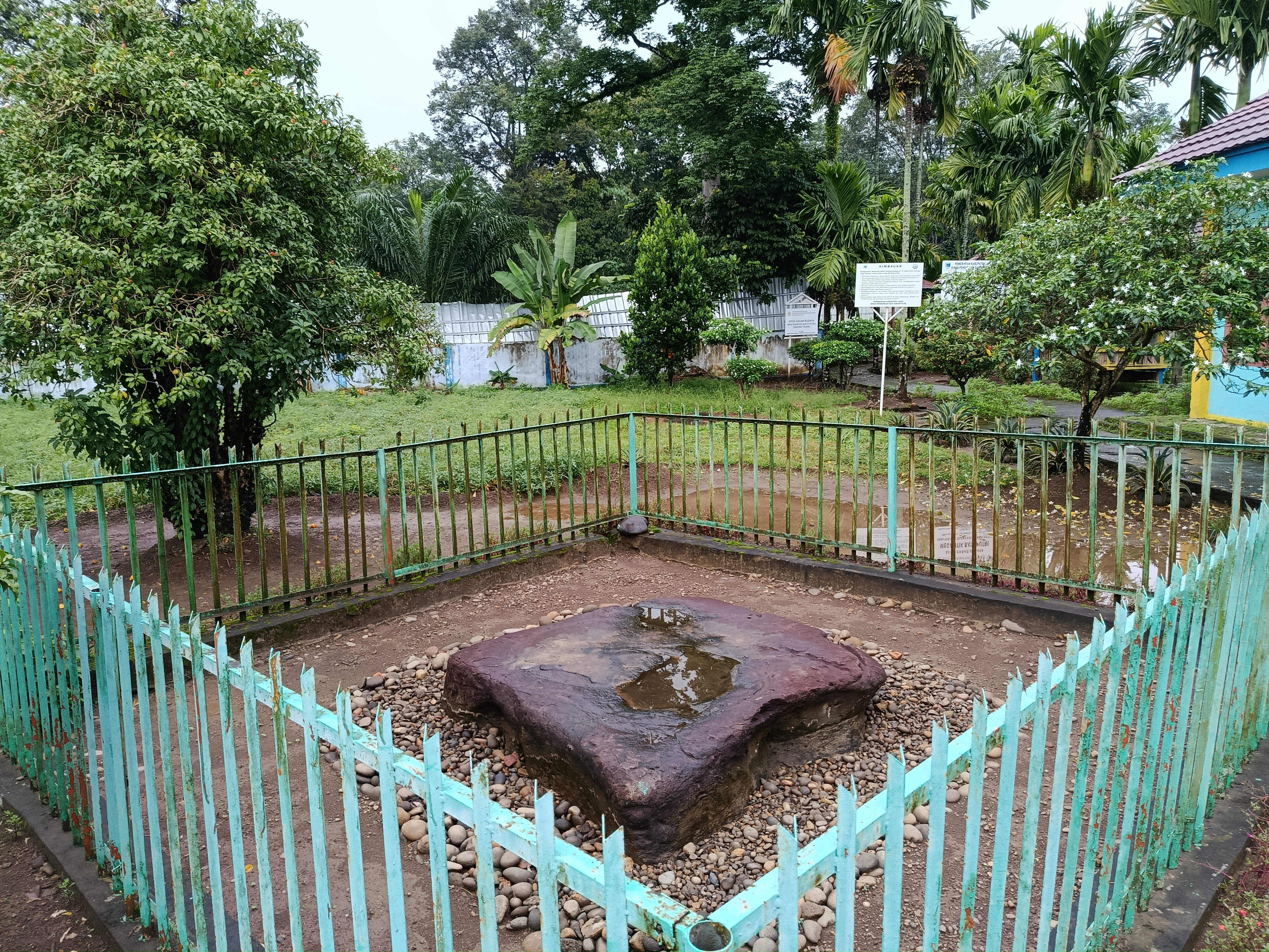 Dolmen Tanjung Telang Lahat